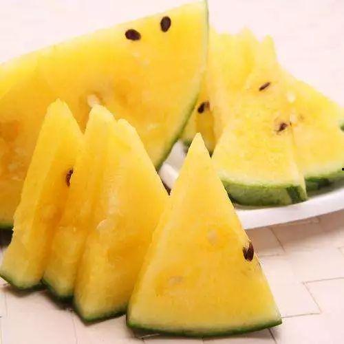 吃黑瓜网红,揭秘美食背后的故事